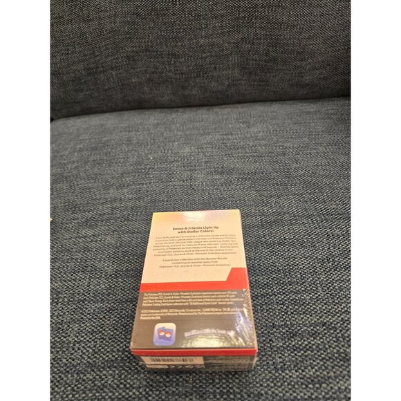 Pokemon TCG: Scarlet & Violet - Prismatic Evolutions Booster Bundle - Picture 5 of 7